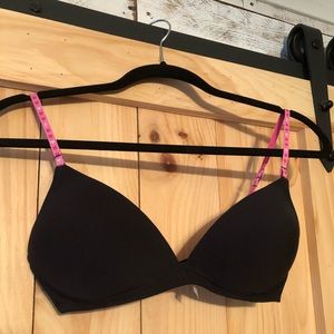 VS Pink bra
